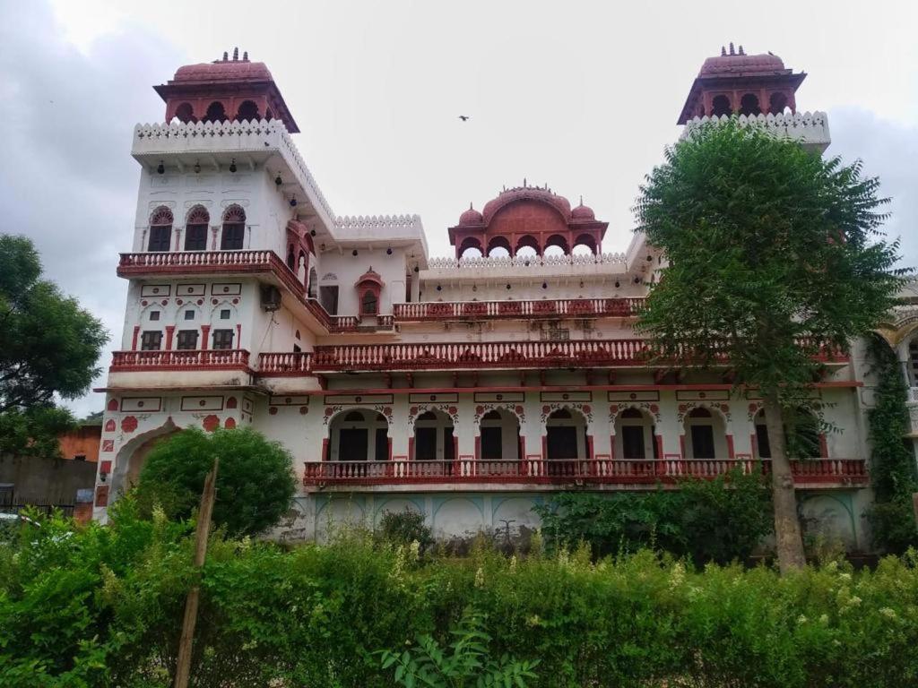 Tordi Garh Hotel Malpura  Exterior photo